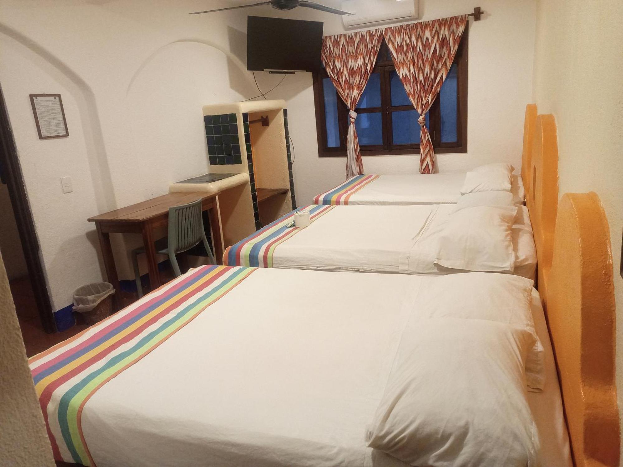 Pargos Hotel & Cowork プエルト・エスコンディード エクステリア 写真